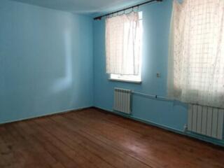 Продается ДОМ 3-КОМН Кировский, Гараж, участок 7 сот