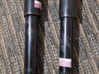 Амортизаторы задние