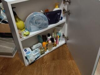 Зеркало со шкафом