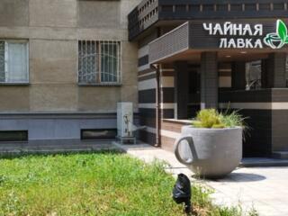 Продам двухкомнатную квартиру под бизнес 1/5, Дик, ул. Ленина (Центр)