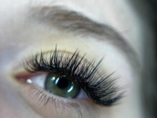 Наращивание ресниц