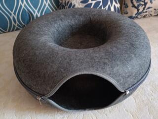 Туннель-лежанка для кошек.