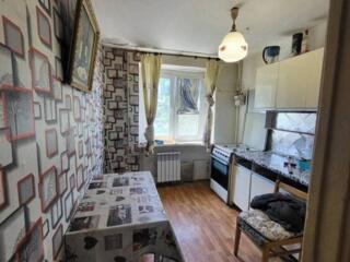 Продажа 2-комнатная квартира под капитальный ремонт на Сегедской. ...