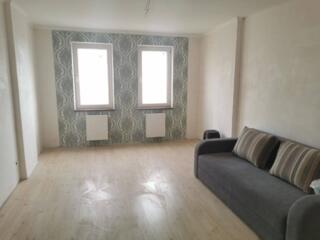 В продаже хорошая трёхкомнатная квартира в Изумрудном городе. В ...