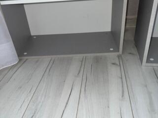 Vand 2 polite suspendate "Ambianța", 700 lei bucata| Продаю 2 полки