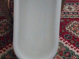 Продам ванночку детскую.