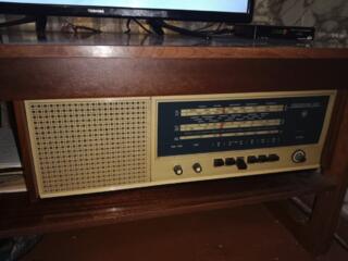 Продам радио с проигрывателем