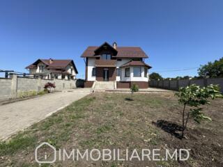 Casă cu 3 niveluri, com. Budești Vă propunem spre vânzare casă cu 3 ..