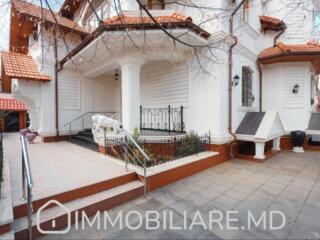 Casă cu 3 niveluri, sect. Centru Vă propunem spre vânzare casă cu 3 ..