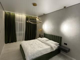 Продается 2 комнатная сталинка в Центре в закрытом дворе