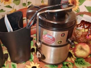 Отличная соковыжималка.