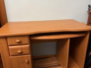 Письменный/компьютерный стол из массива дерева