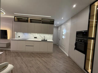 Продам квартиру 68 кв. м., 4/25, новый дом, ЖК Эллада.