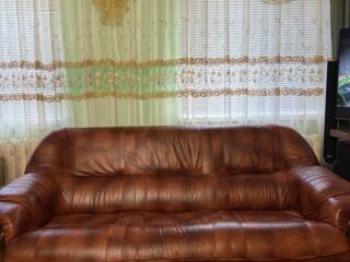 Набор кожаной мебели