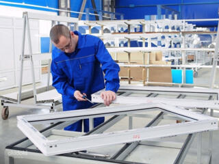 Работа в Польше на изготовлении окон и дверей.