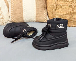 Продам зимние ботинки