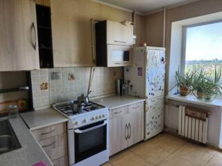 Квартира расположена в кирпичном доме 2008 года постройки. Дом имеет .