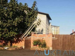 Капитальный дом на 8 сотках земли, Червоный хутор