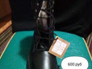 Продаю сапоги и ботинки из натуральной кожи и на овчине.