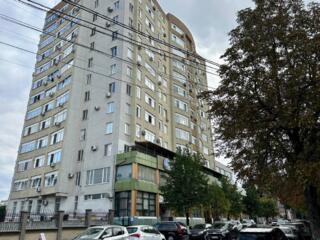 Apartament cu 2 camere în Centru, str. Petru Rareș – 86 m².