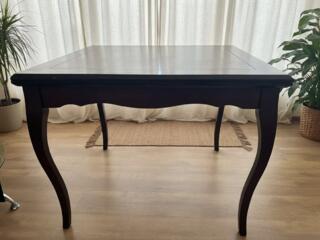 Продам стол обеденный