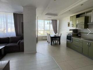 31030Продается 4-комнатная квартира на проспекте ...