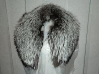 Продам Воротник из натурального меха серебристо-чёрной Новый!