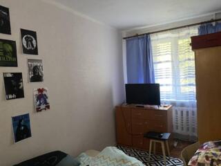 Продается 2-х комнатная квартира на 1 этаже 16 этажного дома, общей ..