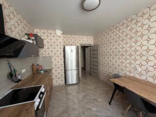 В продаже светлая 1-комнатная квартира в Жемчужине на ул. ...