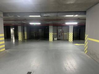 Предлагается к продаже семейное паркоместо в Жилом Комплексе ...