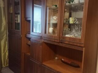 Продаётся качественная деревянная стенка 2800 р