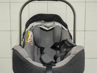 Продам автокресло