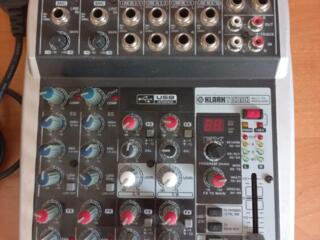 Микшерный пульт.