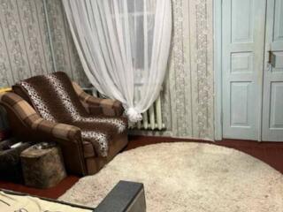 Предлагается к продаже дом со своим уютным двориком и гаражом по ул. .