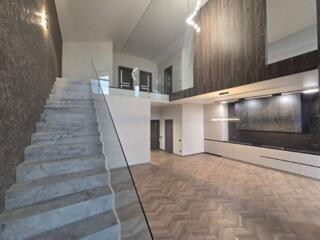 Предлагается к продаже красивый и стильный дом Черноморской Ривьере. .