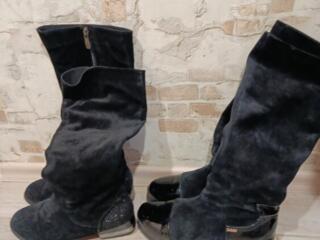 Продам замшевую обувь