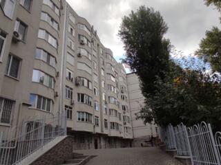 Apartament cu 3 camere, Buiucani.