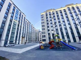 Se vinde penthouse în Centru! Apartamentul are 142 mp, are 2 nivele ..