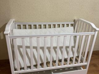 Кроватка с матрасом 100$