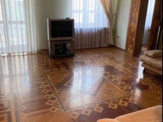 КЛАССНАЯ квартира в самом ЦЕНТРЕ Площадь Екатерининская