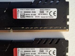 Продам оперативную память DDR4 Kingston 8x2 (16GB)