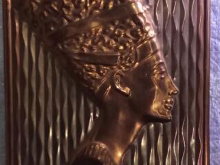 Нефертити на металле барельеф. сделано в СССР