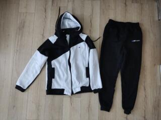 Спортивный костюм (новый)