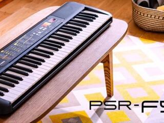 Синтезатор YAMAHA PSR-F52 с подставкой для нот, адаптером; наушники.