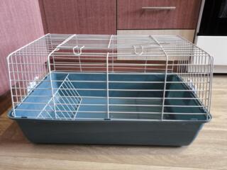 Продается клетка 380.