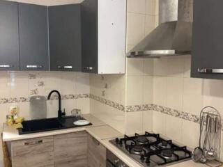 36163 Продам трёхкомнатную квартиру рядом с ...