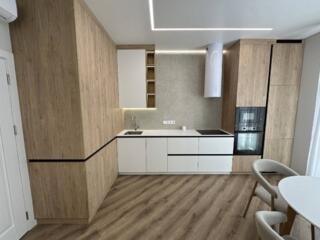 Предлагается стильная квартира после дизайнерского ремонта в одном из 