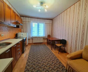 Сдаётся двухкомнатная квартира. Дарницкий район, улица Драгоманова, 1д