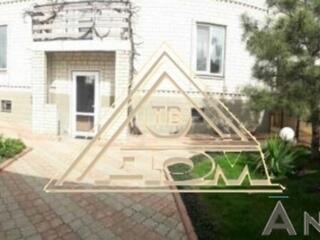 Дом с бассейном на 14 ст. Черноморской дороги