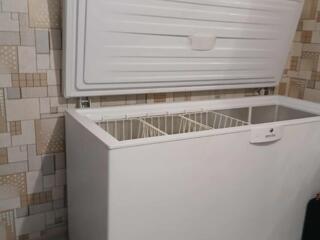 Продам морозильник.